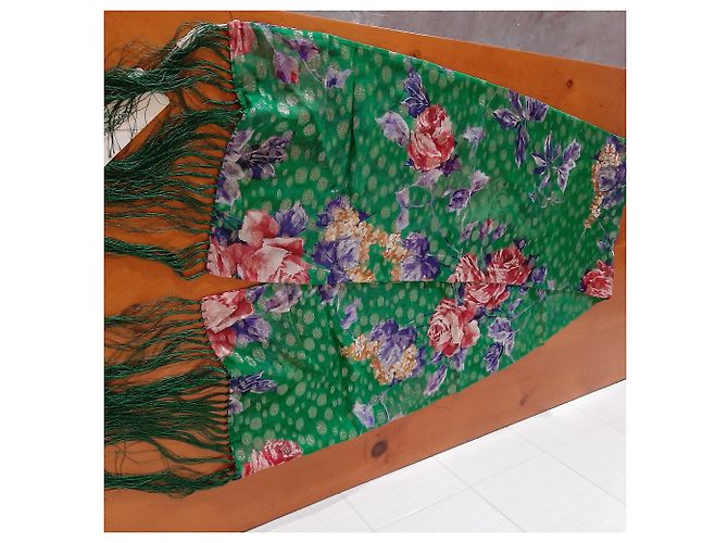 Sciarpa Dolce & Gabbana in seta verde con motivo floreale - vista 3