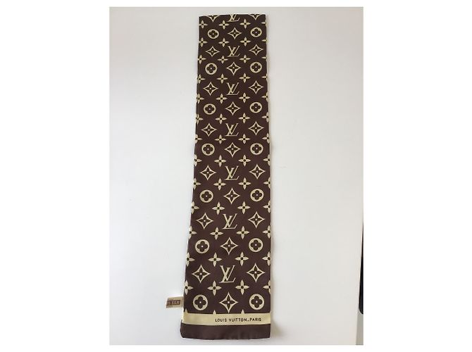 Scaldacollo in seta Louis Vuitton Nuovo Marrone scuro - vista 2