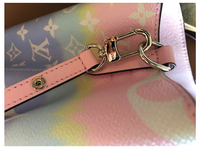 Louis Vuitton NeoNoe Escale nuovo Rosa - vista 7