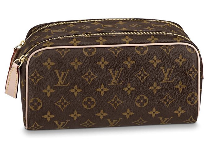 Louis Vuitton Custodia per kit Dopp WC Marrone - vista 4