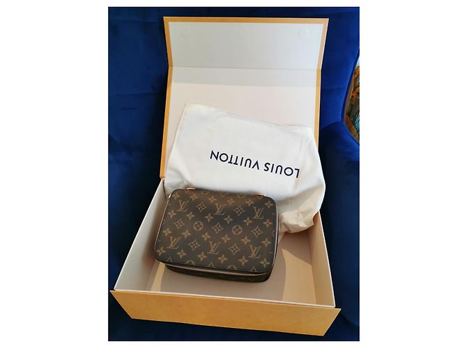 Louis Vuitton Cube LV nuevo Castaño - vista 5