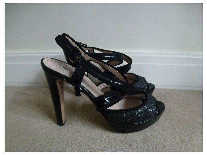 Tacchi in vernice e glitter Miu Miu Nero - vista 5