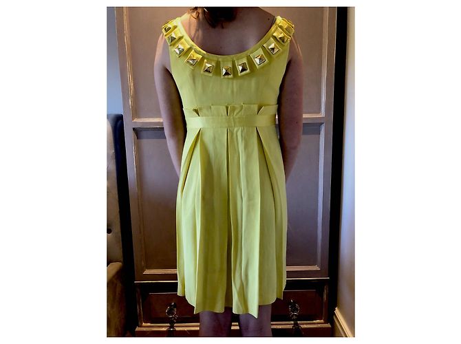 Temperley London Abito in temperley giallo con borchie dorate - vista 7