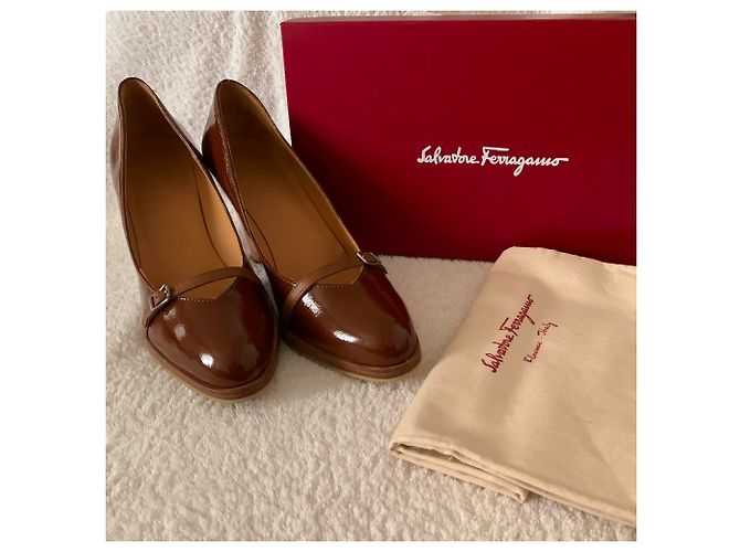 Salvatore Ferragamo Décolleté marrone lucido - vista 10