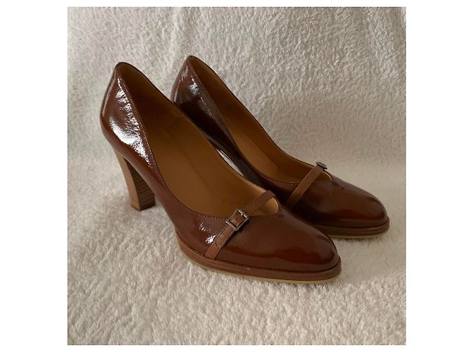 Salvatore Ferragamo Décolleté marrone lucido - vista 4