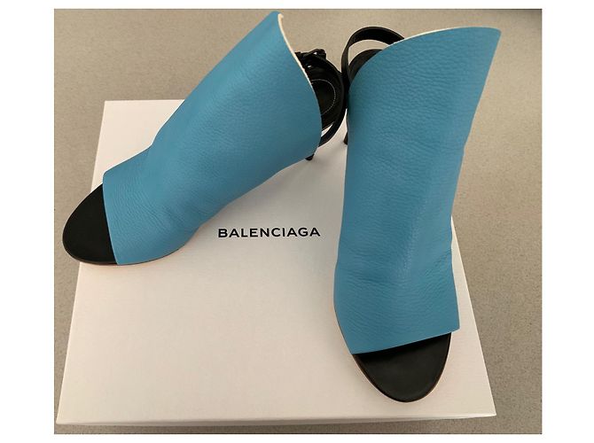 Sandali Balenciaga in pelle blu chiaro - vista 2