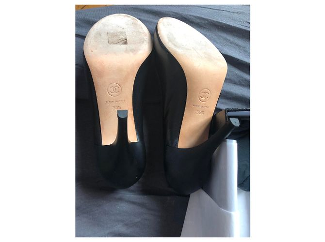 Pompe CHANEL 36.5 camelia nera Nero - vista 5