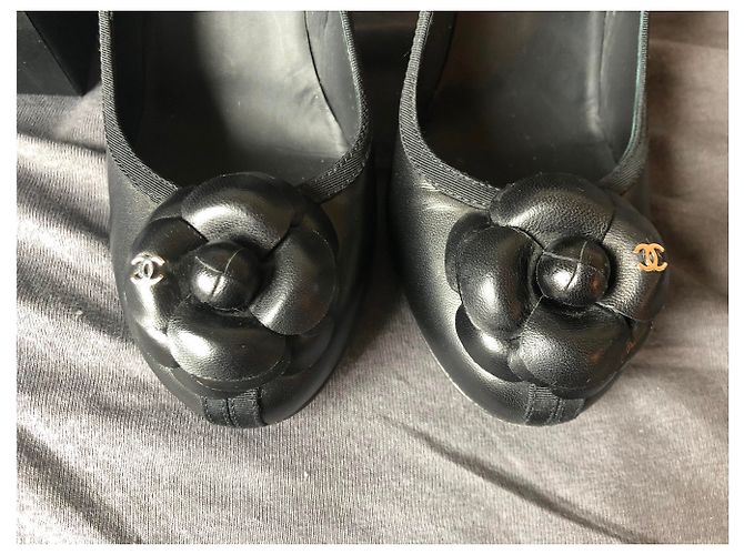 Pompe CHANEL 36.5 camelia nera Nero - vista 6