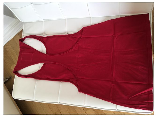 Autre Marque Camiseta sin mangas de algodón roja con motivo de calavera - vista 8