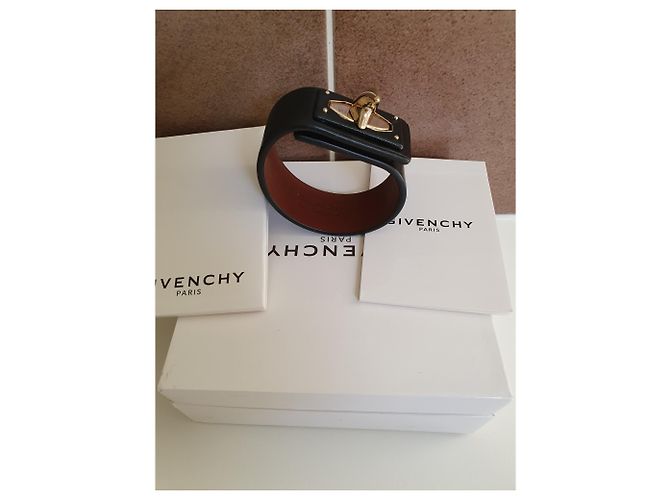 Bracciale Givenchy Dore in corno nero in pelle di agnello - vista 2