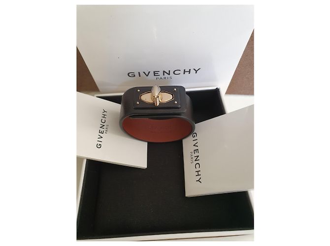 Bracciale Givenchy Dore in corno nero in pelle di agnello - vista 3