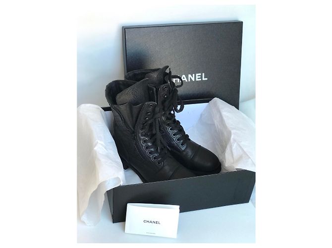 Chanel Bottes à lacets de combat noires avec boîte - vue 17