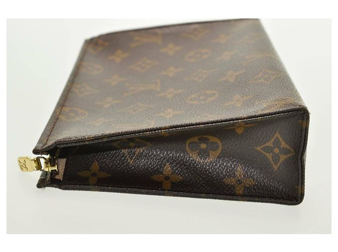 Louis Vuitton Poche Toilette 19 Marrone - vista 3
