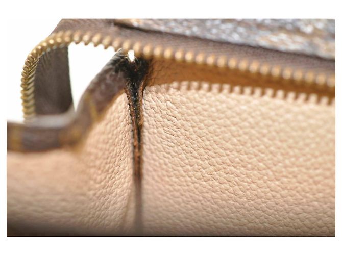 Louis Vuitton Poche Toilette 19 Marrone - vista 5