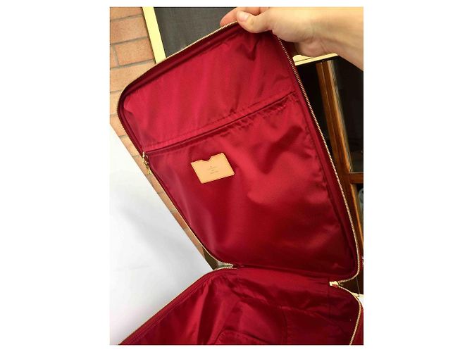 Pegase Louis Vuitton Carrello Pégase 48H in vernice rossa Rosso - vista 7
