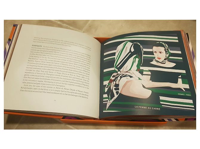 Hermès Le Livre Carre Hermes luxury limited edition Purple - view 14