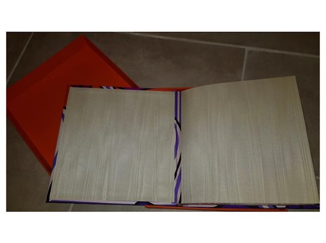 Hermès Le Livre Carre Hermes luxury limited edition Purple - view 9