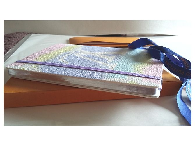 Louis Vuitton Clémence LV Escale notebook Pink - view 5