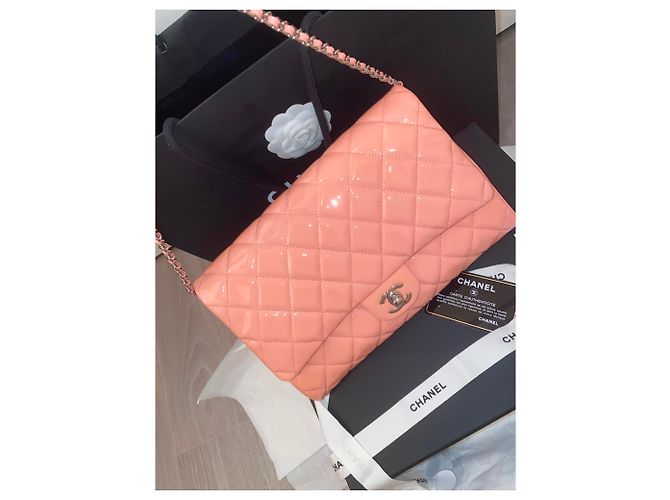 Bolso Chanel Timeless de charol rosa - vista 12