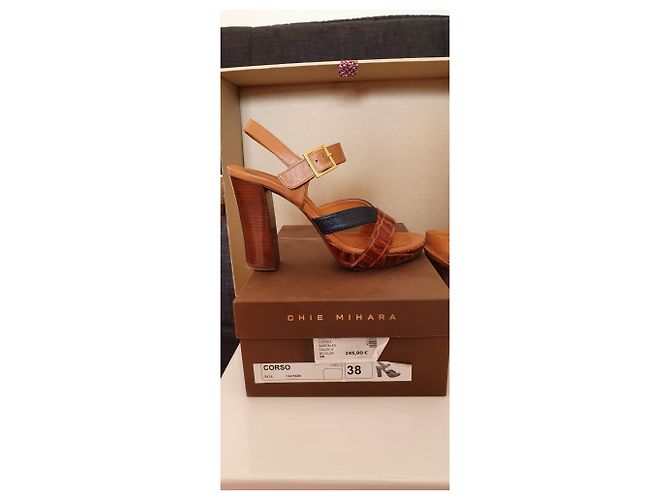 Sandali con tacco alto Chie Mihara Corso in pelle blu marrone Marrone chiaro Marrone scuro - vista 2