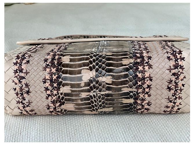 Bolsa de mão Bottega Veneta em couro de bezerro trançado e python envernizado - vista 3