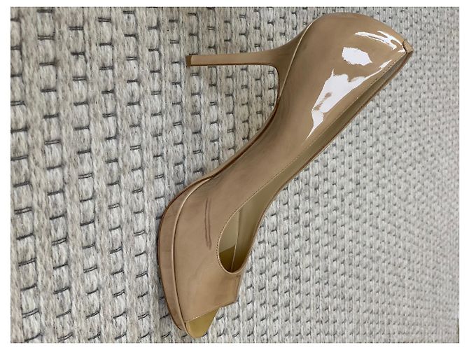 Décolleté Jimmy Choo in vernice beige 40 - vista 3
