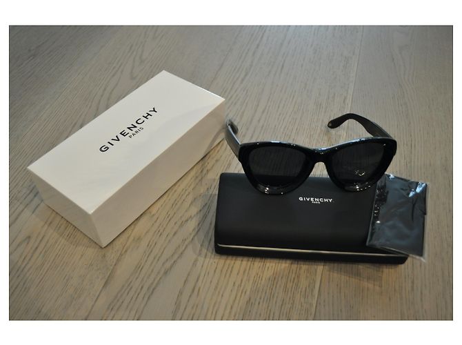 Givenchy black glasses - view 3