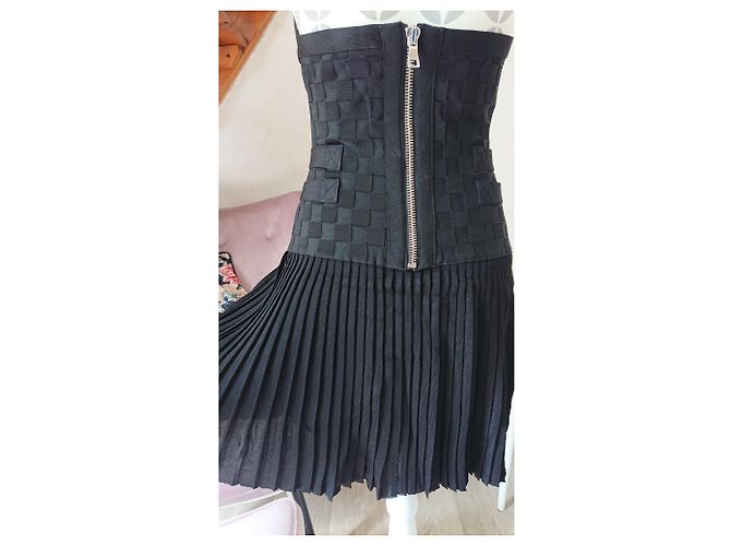 Pierre Balmain Schwarzes Plissee Strickkleid - Ansicht 10