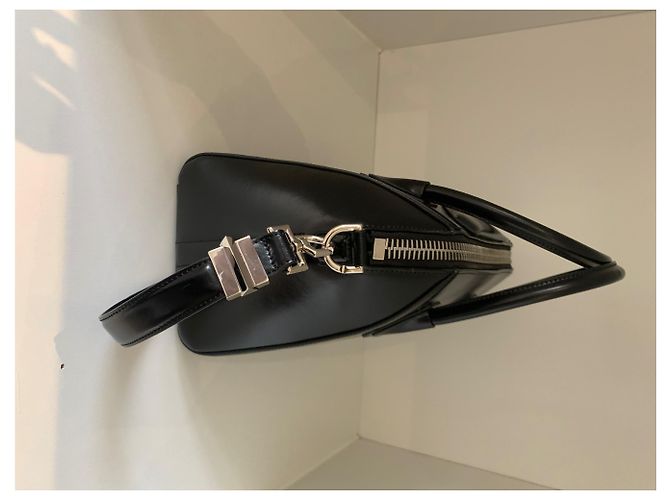 Autre Marque Givenchy Antigona Borsa Piccola in Pelle Nera Nero - vista 6