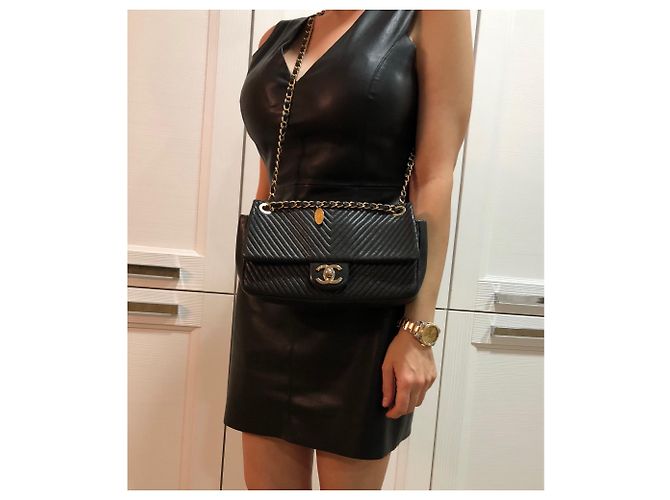 Chanel Borsa chevron senza tempo Nero - vista 19