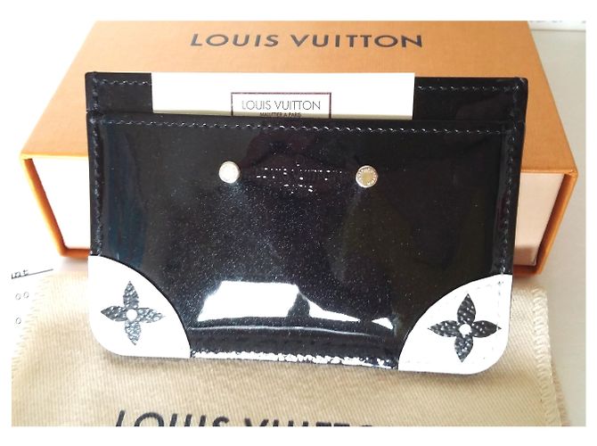 Billetero Louis Vuitton Negro - vista 3