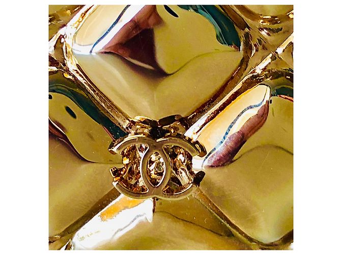 Chanel Minaudiere Moscú León Dorado - vista 4
