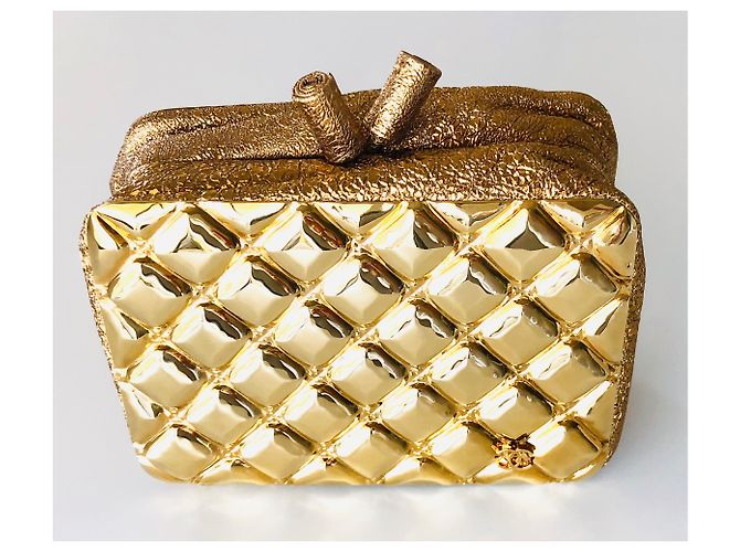 Chanel Minaudiere Moscú León Dorado - vista 6