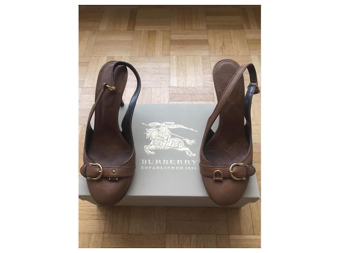 Sandali Burberry in pelle Caramello - vista 10