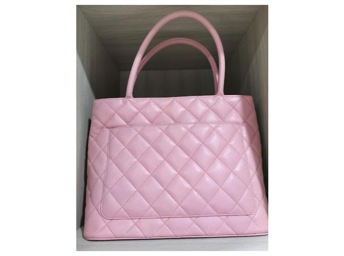 Medaillon Borsa a spalla Chanel Medaglione rosa - vista 2