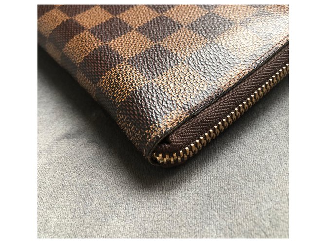Louis Vuitton Cartera compacta Zippy Castaño - vista 5
