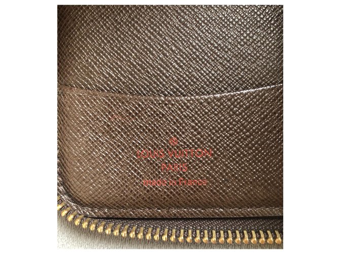 Louis Vuitton Cartera compacta Zippy Castaño - vista 8