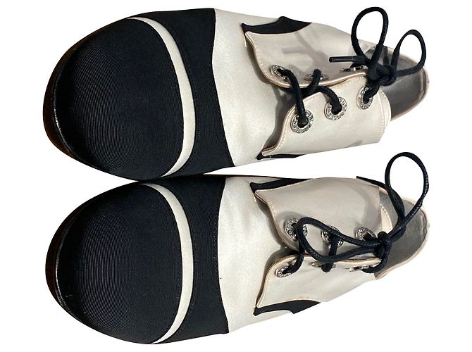 Chanel Lacets Noir Blanc - vue 2