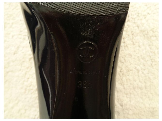 Décolleté Chanel in vernice blu navy 39.5 - vista 6