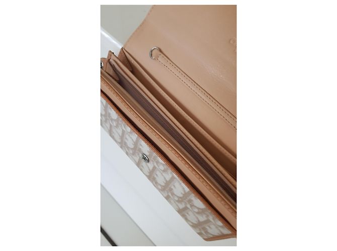 Miss Dior Dior WOC Wallet On Chain in pelle color eggshell Bianco sporco - vista 9