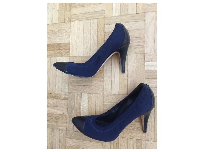 Décolleté Chanel Bicolore Nero e Blu Navy Tela e Pelle - vista 8