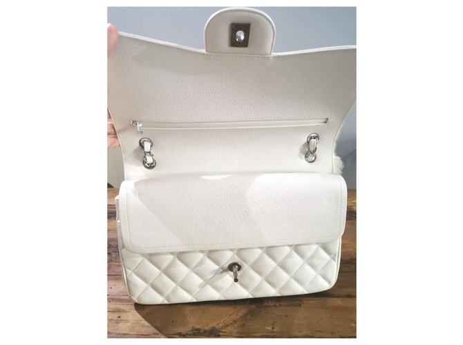 Timeless Borsa a patta Jumbo classica foderata bianca Chanel Bianco - vista 9