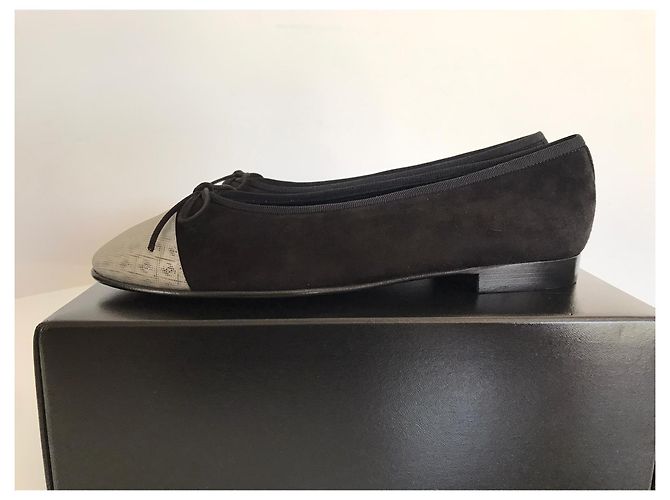 Chanel Hermosas bailarinas con logo 3D Negro Blanco - vista 6