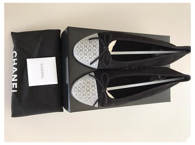 Chanel Hermosas bailarinas con logo 3D Negro Blanco - vista 9