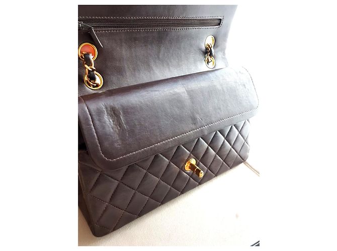 Timeless Bolso de solapa clásico de piel de cordero marrón chocolate Chanel raro e intemporal - vista 15