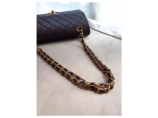 Timeless Bolso de solapa clásico de piel de cordero marrón chocolate Chanel raro e intemporal - vista 8