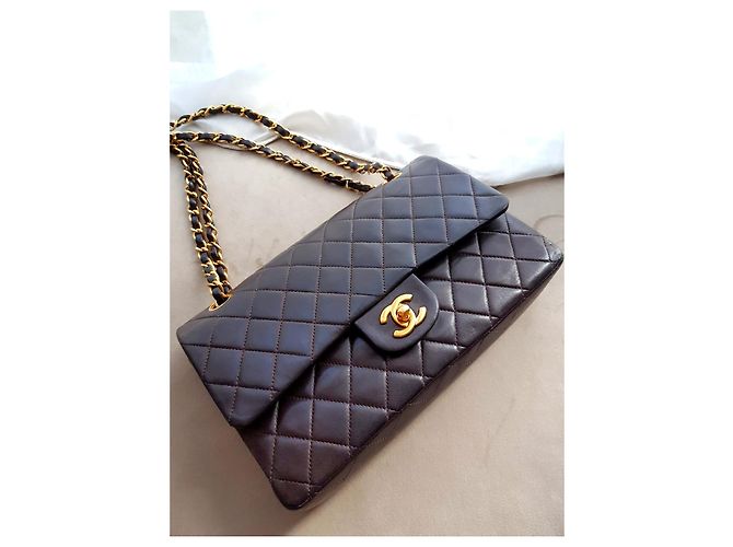 Timeless Bolso de solapa clásico de piel de cordero marrón chocolate Chanel raro e intemporal - vista 9