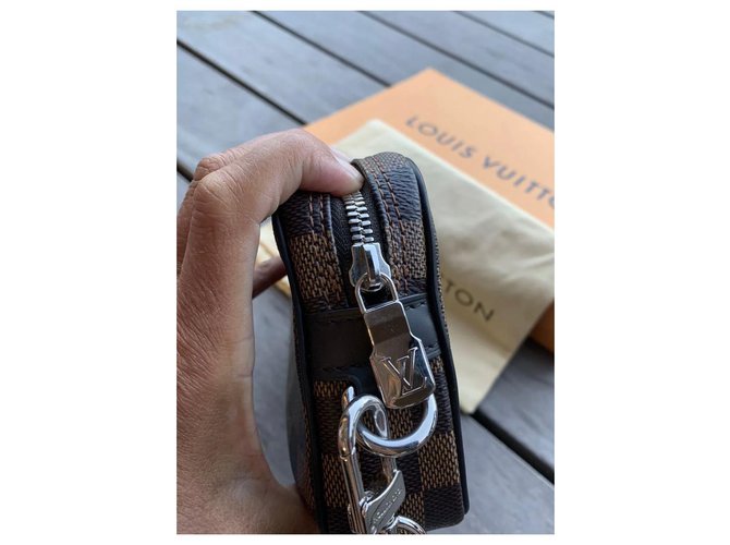 Louis Vuitton Pochette Marrone - vista 4