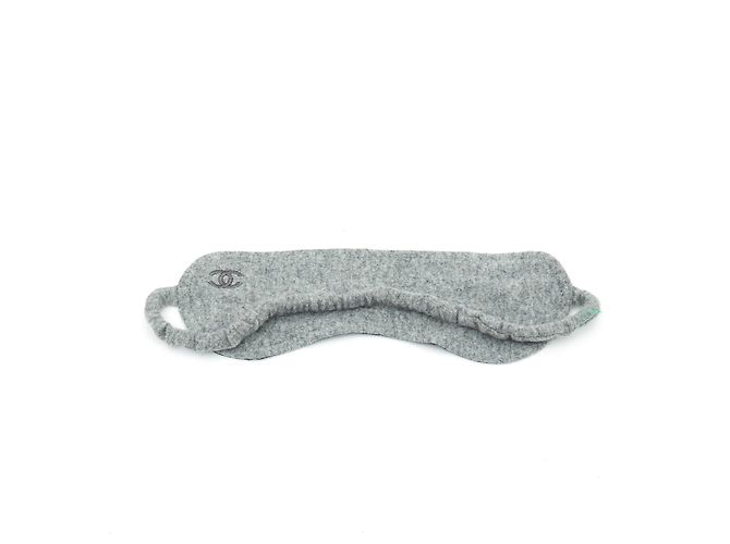 Chanel GREY CASHMERE TRAVEL SET Gris - vue 2