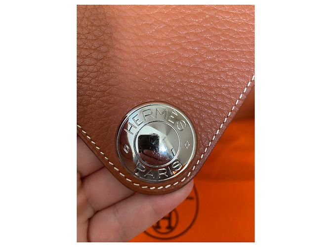 Borsa a mano Hermès Christine in pelle marrone chiaro - vista 2